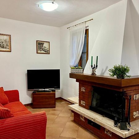 Appartamento Mirella In Centro Storico 卡索莱代尔萨 外观 照片