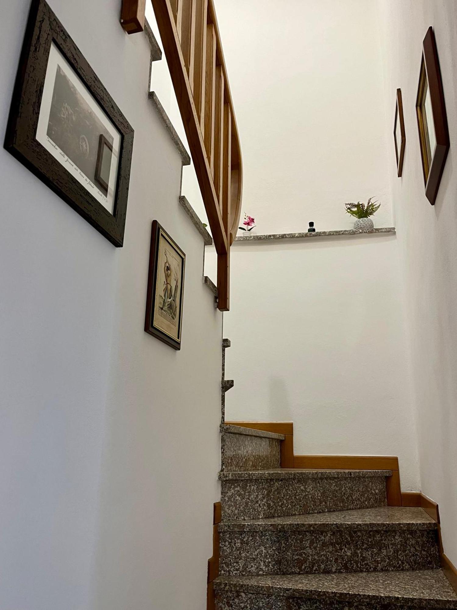 Appartamento Mirella In Centro Storico 卡索莱代尔萨 外观 照片