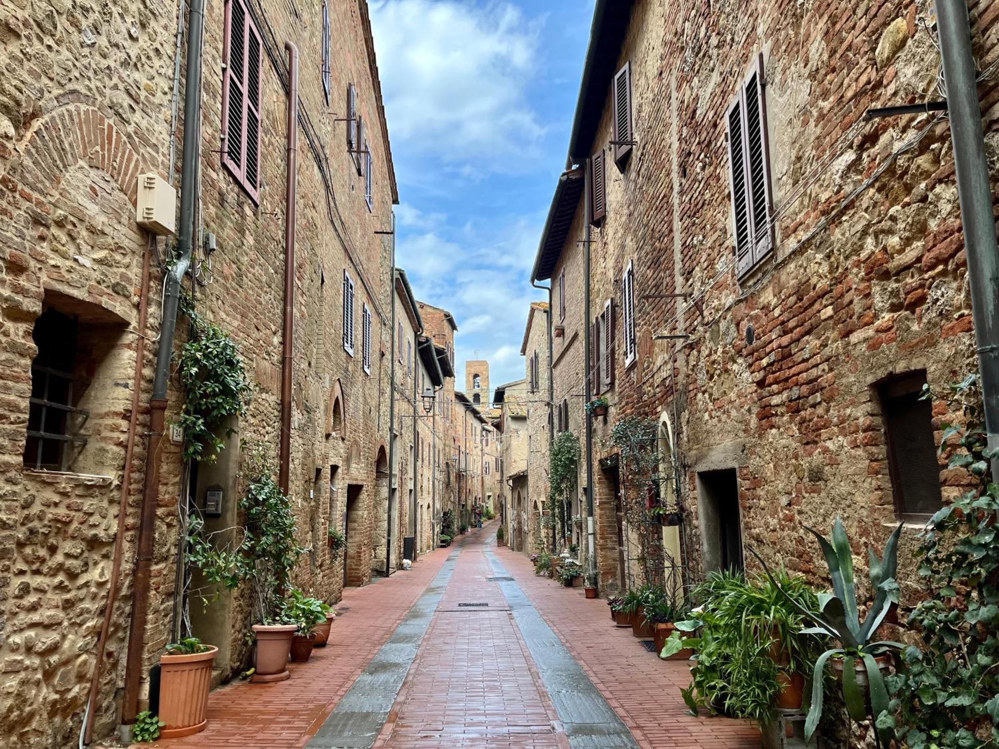 Appartamento Mirella In Centro Storico 卡索莱代尔萨 外观 照片