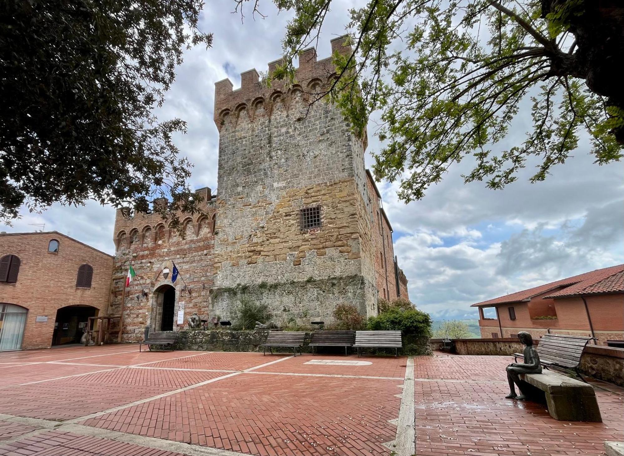 Appartamento Mirella In Centro Storico 卡索莱代尔萨 外观 照片
