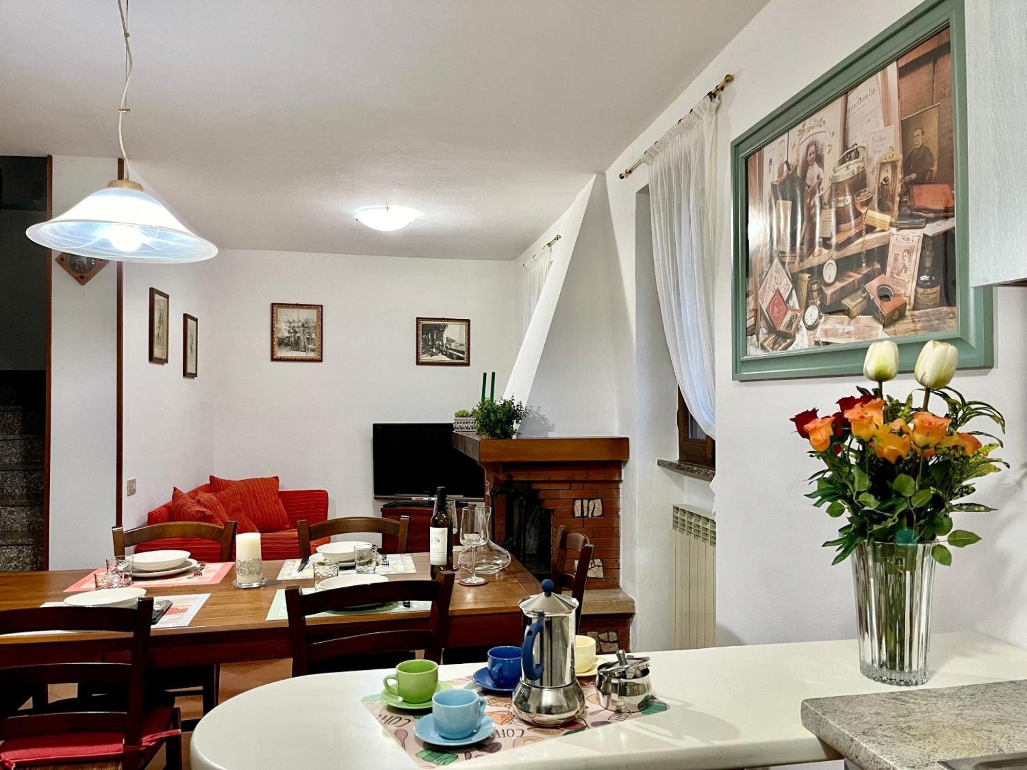 Appartamento Mirella In Centro Storico 卡索莱代尔萨 外观 照片
